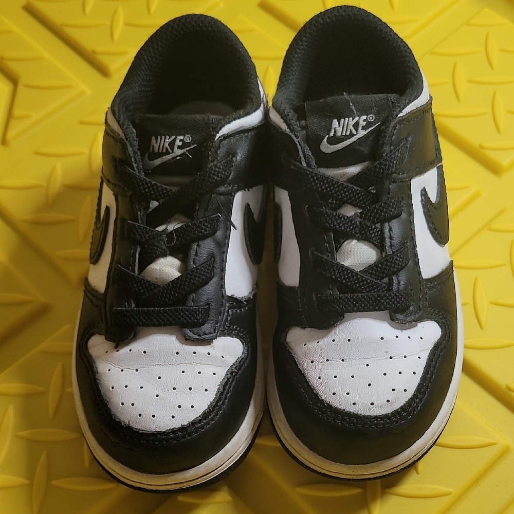 Nike Kids Black and White Sneakers